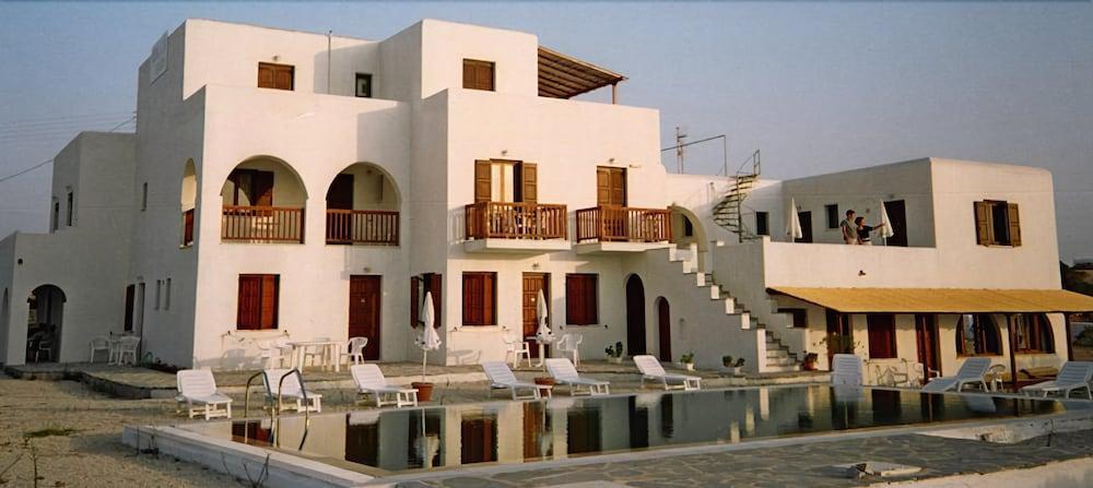 Romanzza Studios Kastrákion Exterior foto